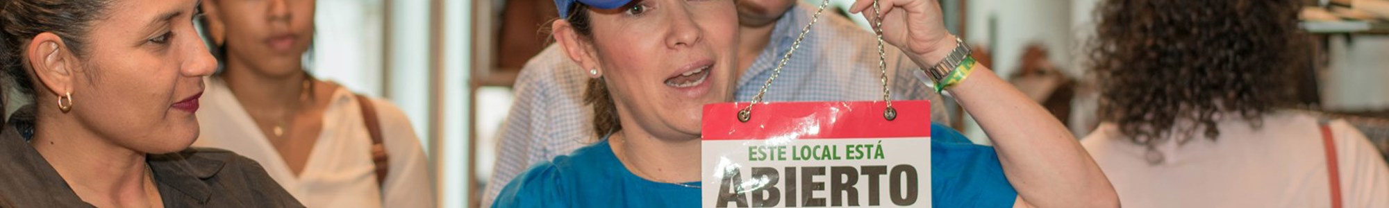 Minister of Mining and Energy, Maria Fernanda Suarez explaining the Be Energy! programme to the media Foto: Daniel Parra